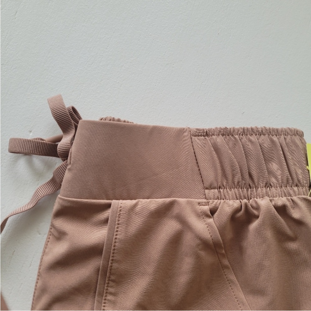 New! Women's All in Motion Tapered Stretch Woven Workout Pants Taupe XXL - Picture 5 of 10